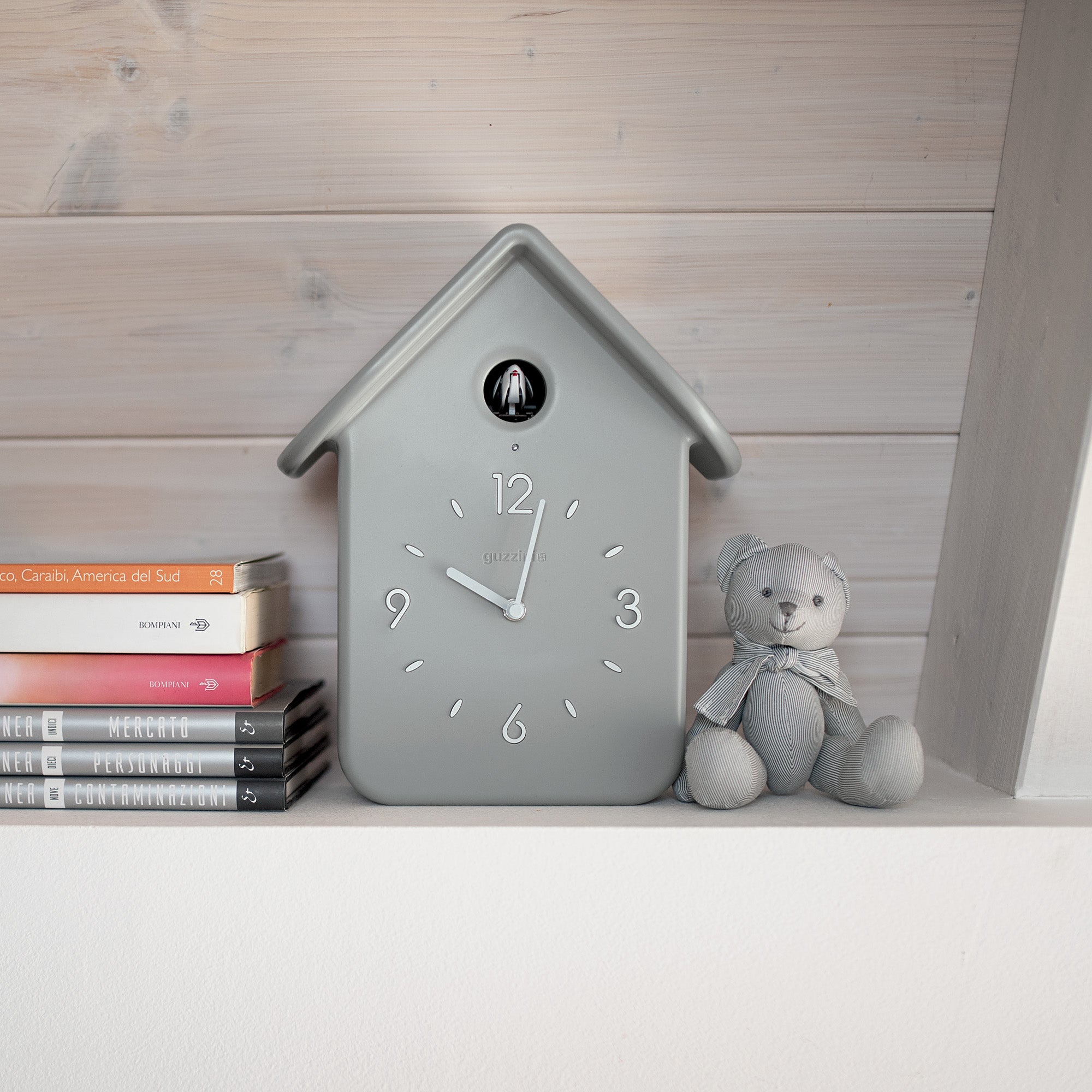 'QQ' CUCKOO CLOCK WITH PENDULUM "HOME"